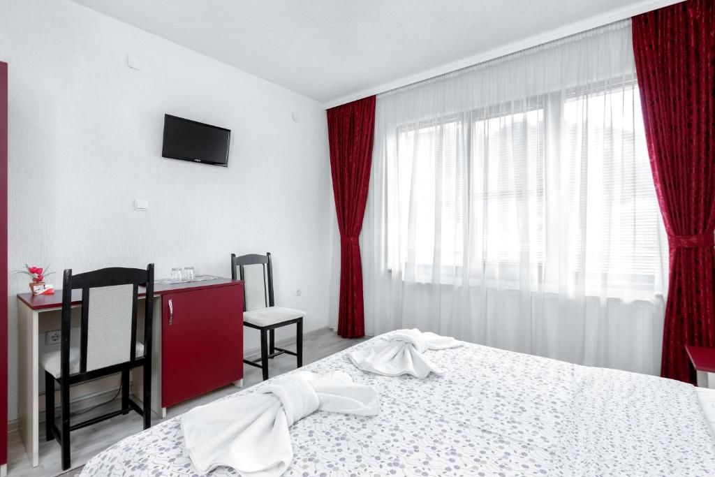 Отель Family Hotel Aleks Златоград-43